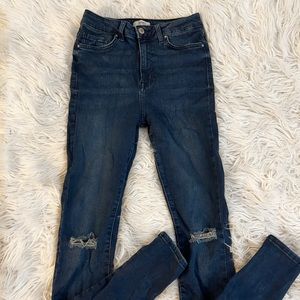 High waisted jeans